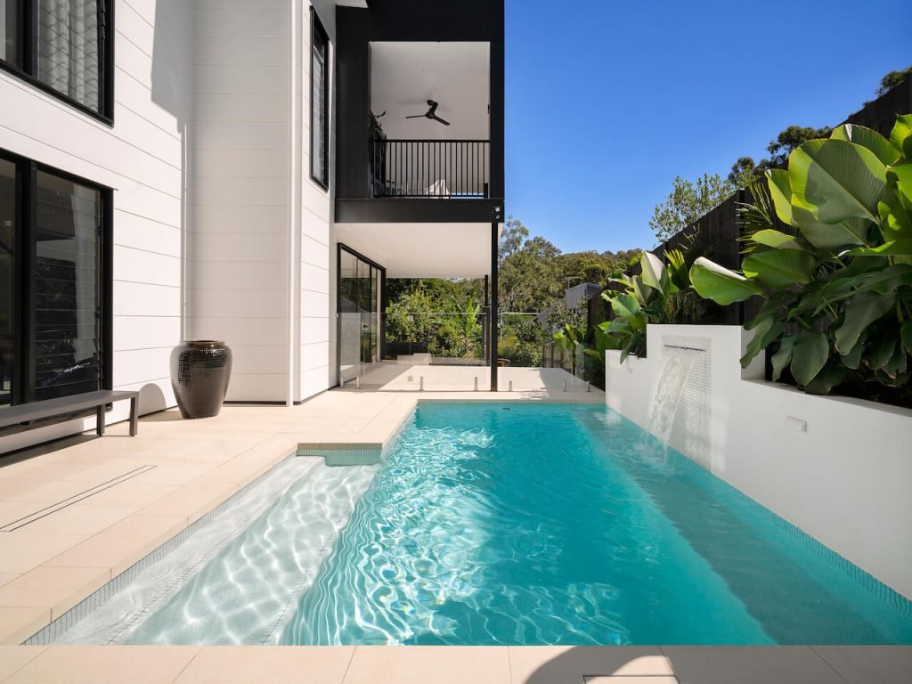 pool builders brisbane